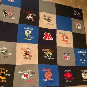 Pottery Barn Teen NFL Full SZ Quilt and sheet set